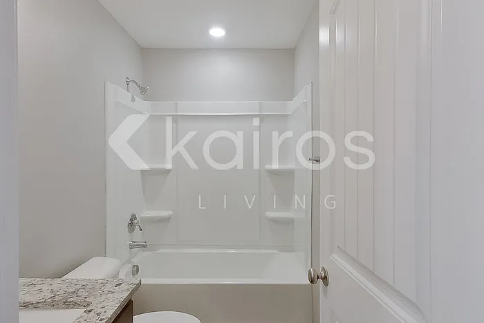 102 Bluff Rd — Photo 14