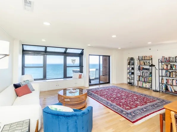 1 Seal Harbor Rd #Penthouse 16, Winthrop, MA 02152