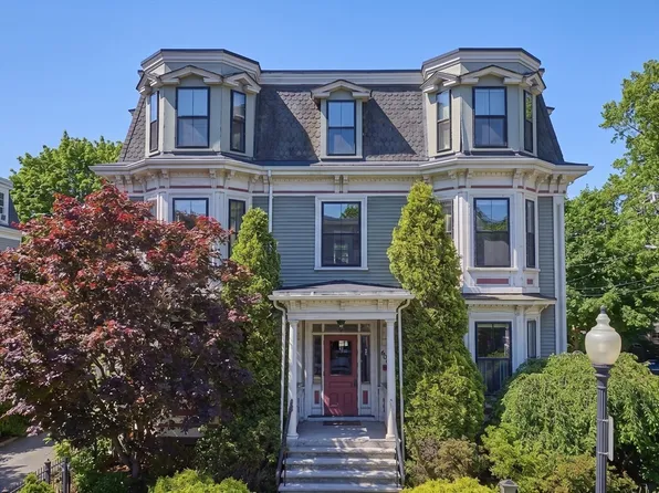 400 Broadway APT 3, Somerville, MA 02145