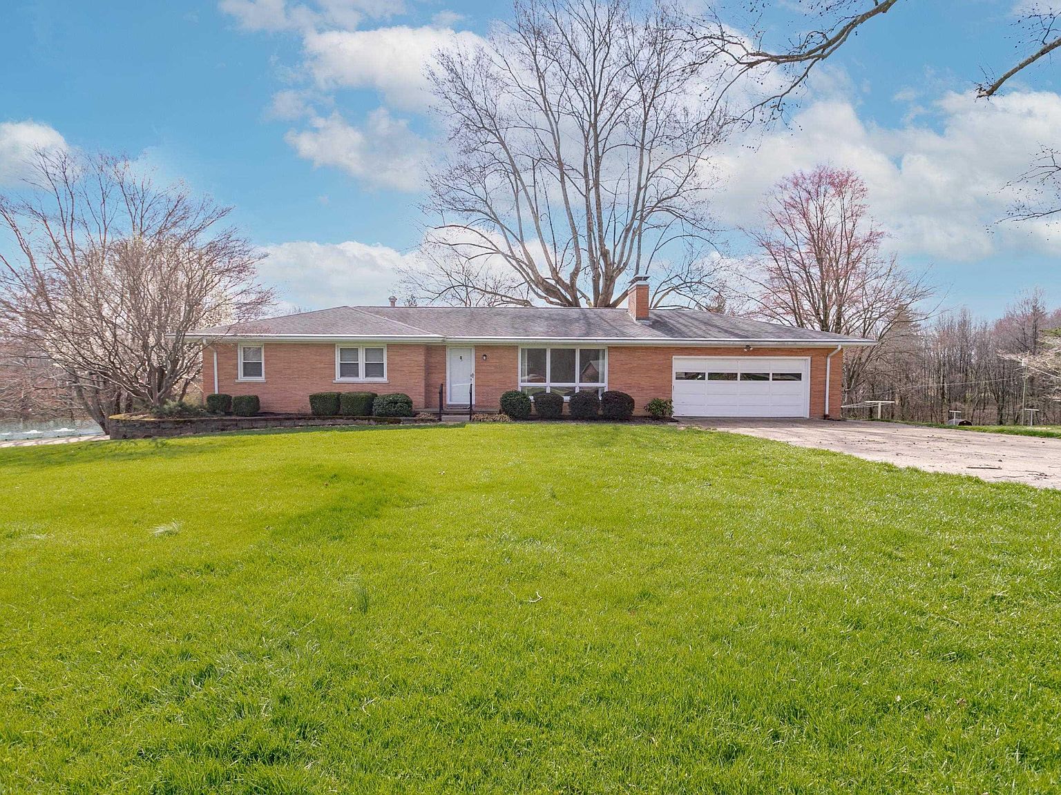 6200 Hogue Rd, Evansville, IN 47712 Zillow