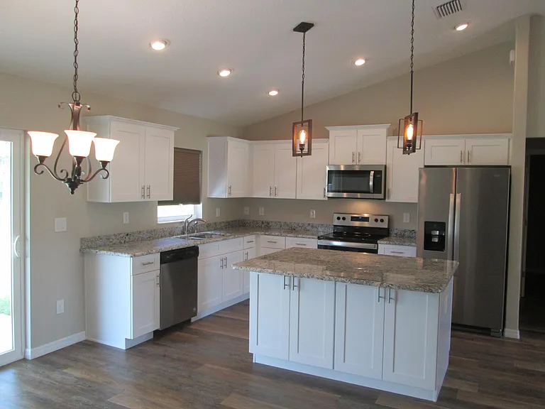 10450 SW 132nd Ct — Photo 3