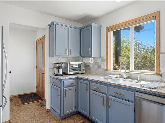 5th image of 20784 Arago Cir