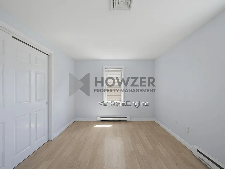 1029 Iyannough Rd #1D — Photo 7