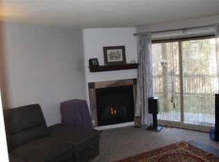 23 Meadow Ln #4, Barrie, ON L4N7K3