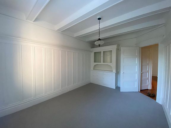 4th image of 480 11th Ave #480