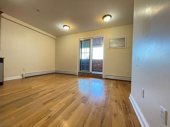 4th image of 28-38 49th St #E3
