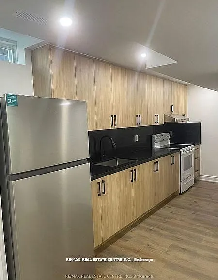 15 Mendoza Dr #BASEMENT — Photo 5