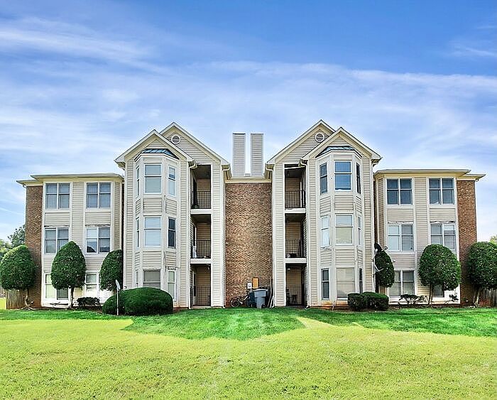 1st image of 6223 Rosecroft Dr #6223