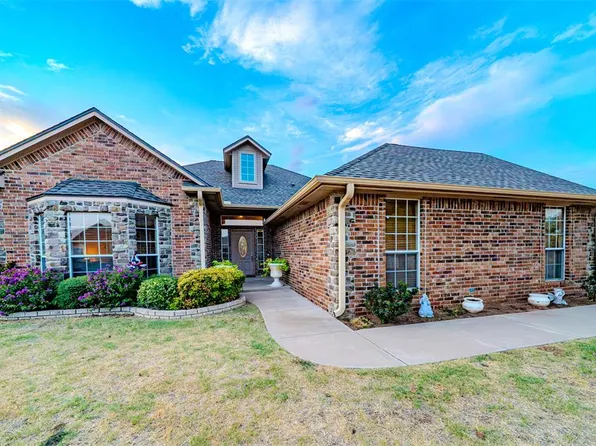 3587 Remington Place Rd, Norman, OK 73072