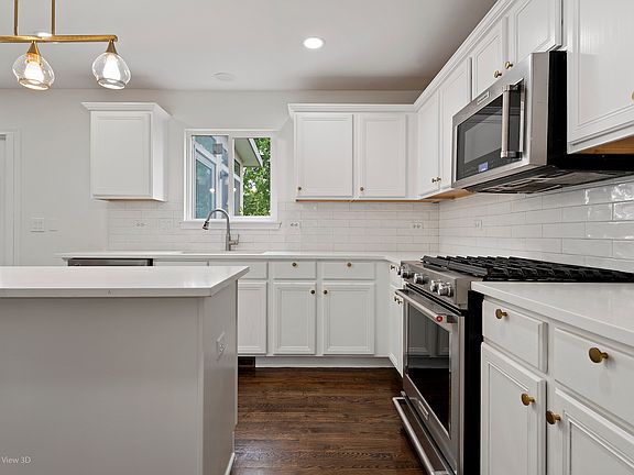 5th image of 206 Christine Way