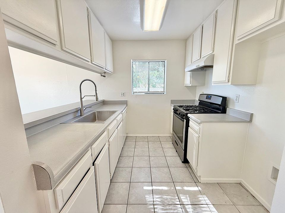 1st image of 33951 Violet Lantern St APT B