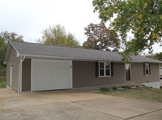 1260 Michelle Dr, Saint Clair, MO 63077