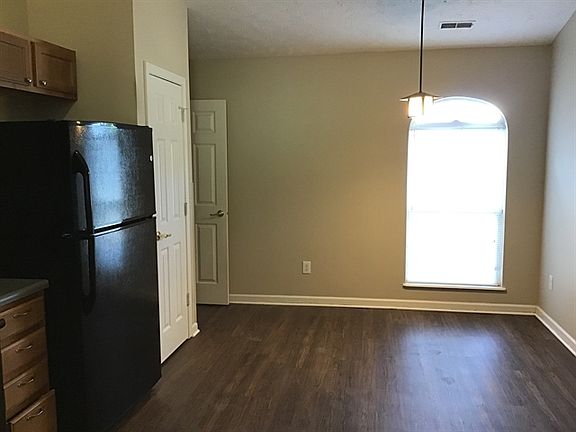 5th image of 6910 Emerald Bay Ln