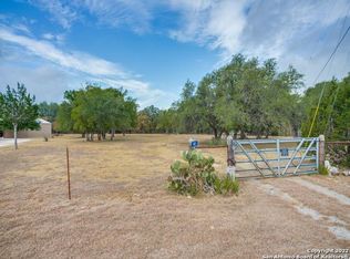 161 Grandview Ct, Blanco, TX 78606