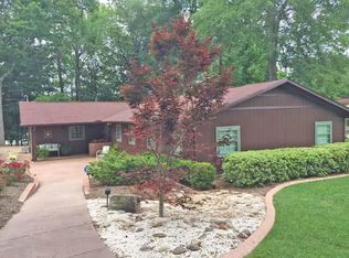 232 White Oak Dr, Eufaula, AL 36027