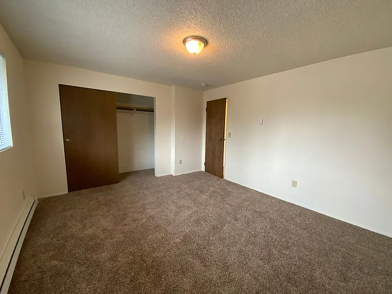 5913 Glenwood Ave #B — Photo 11