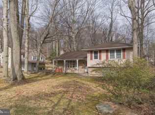 2340 Willow Brook Dr, Huntingdon Valley, PA 19006