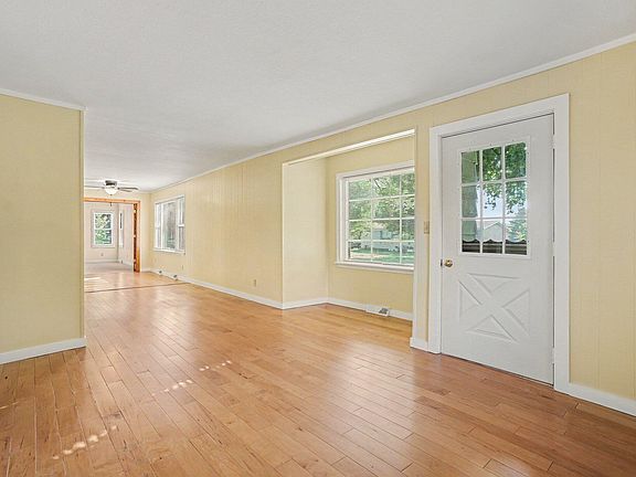 4th image of 87 Avery Dr