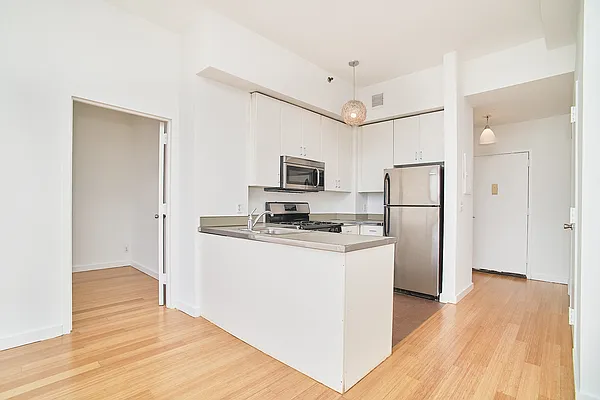 Rented by Living New York | media 15