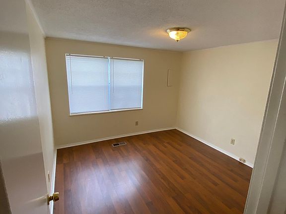 5th image of 2019 Countryhill Ln
