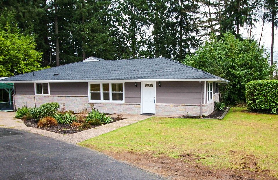 1st image of 5225 East Dr