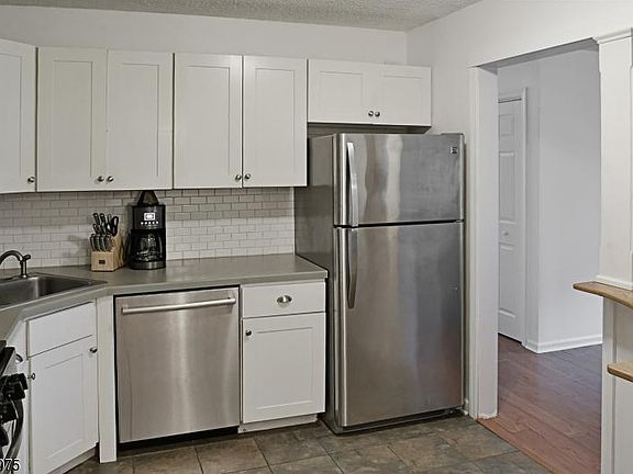 4th image of 51 Lindsey Ct Unit 51