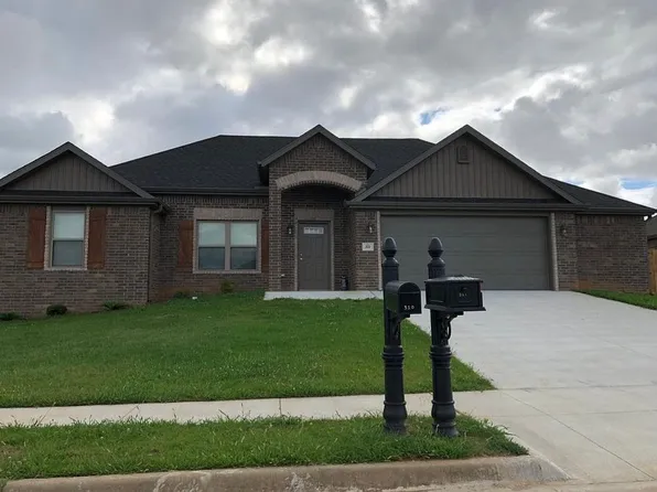 321 Captain Marshal St, Prairie Grove, AR 72753