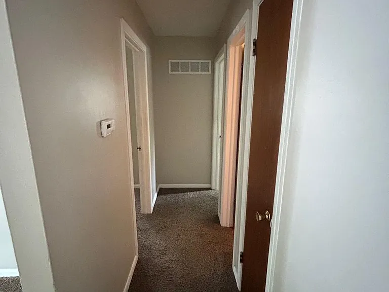 304 Minnesota St — Photo 5