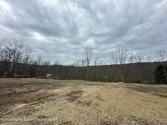 3rd image of 64 Palmer Road