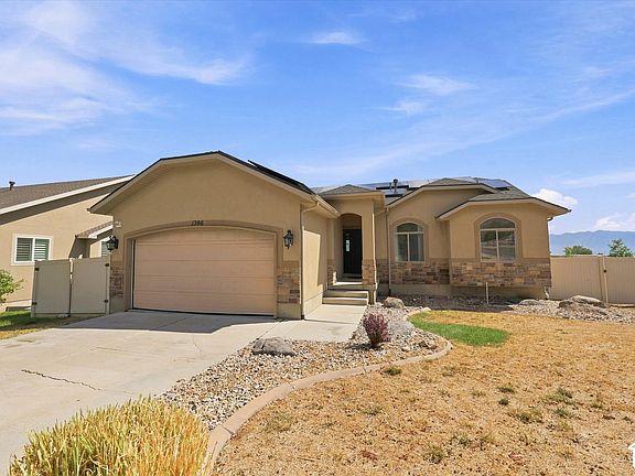 2nd image of 1396 S Lukas Ln