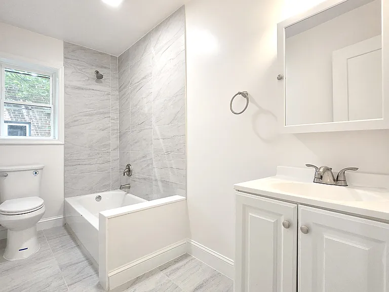 4526 Avondale St #1 — Photo 10
