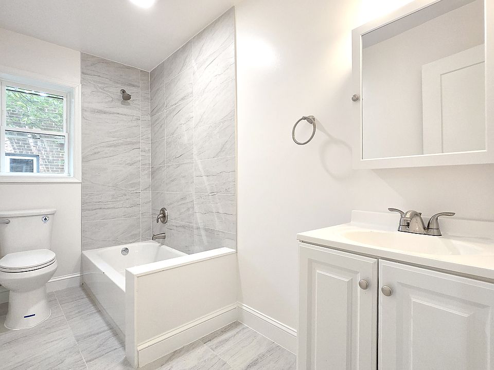 1st image of 4530 Avondale St APT 3