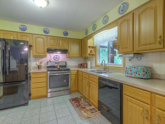 2nd image of 6825 Sunrise Dr