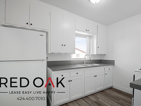 5th image of 115 W Market St APT 6