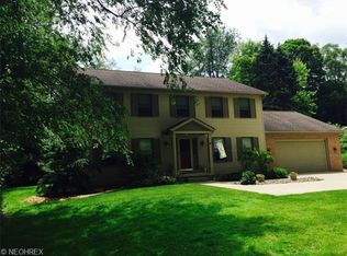 10614 Valley View Rd, Northfield, OH 44067