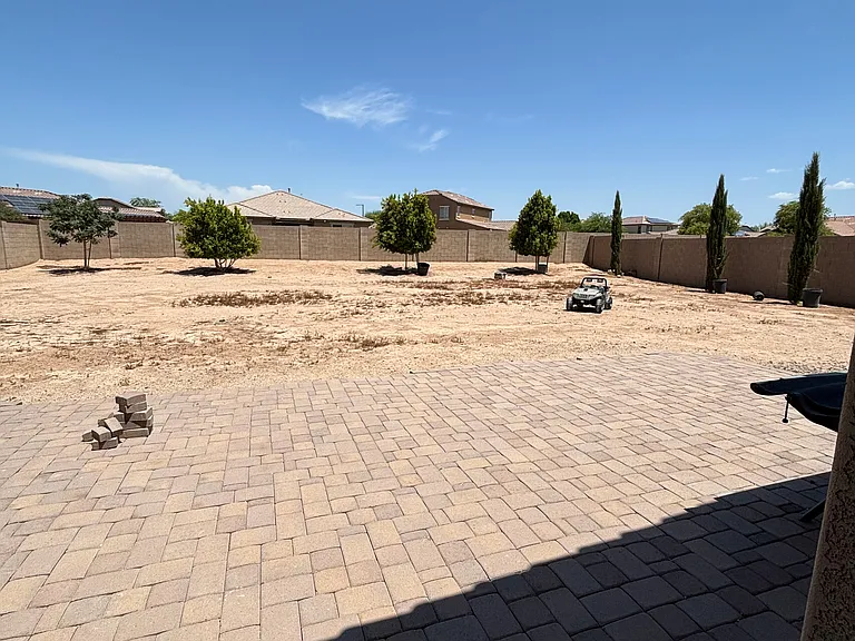 1725 N 161st Dr — Photo 22