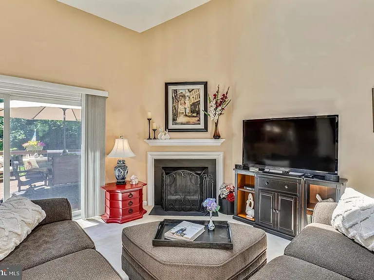 11627 Chapel Cross Way — Photo 10