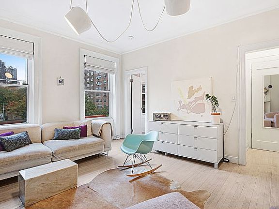 3rd image of 345 W 4th St APT 8