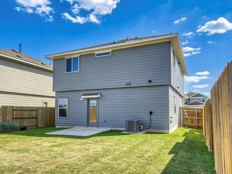 202 Driftwood Ln — Photo 19