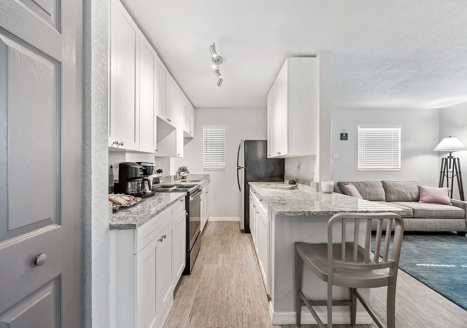 Indian River Shores Apartments — Photo 1