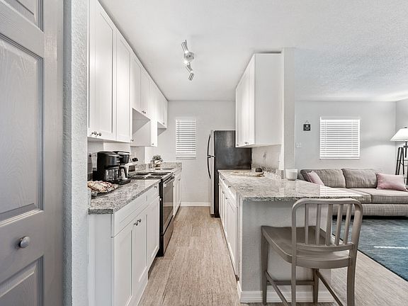 2nd image of 1600 Garden St #41