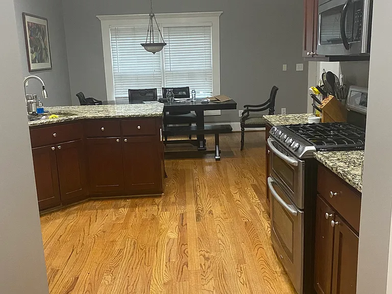 1733 Streamview Dr — Photo 3