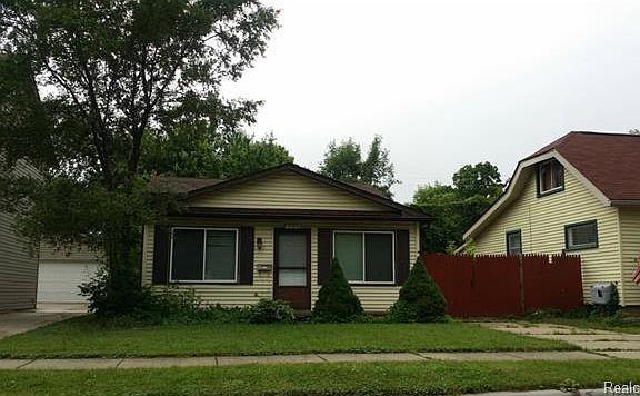 2nd image of 3765 Royal Ave