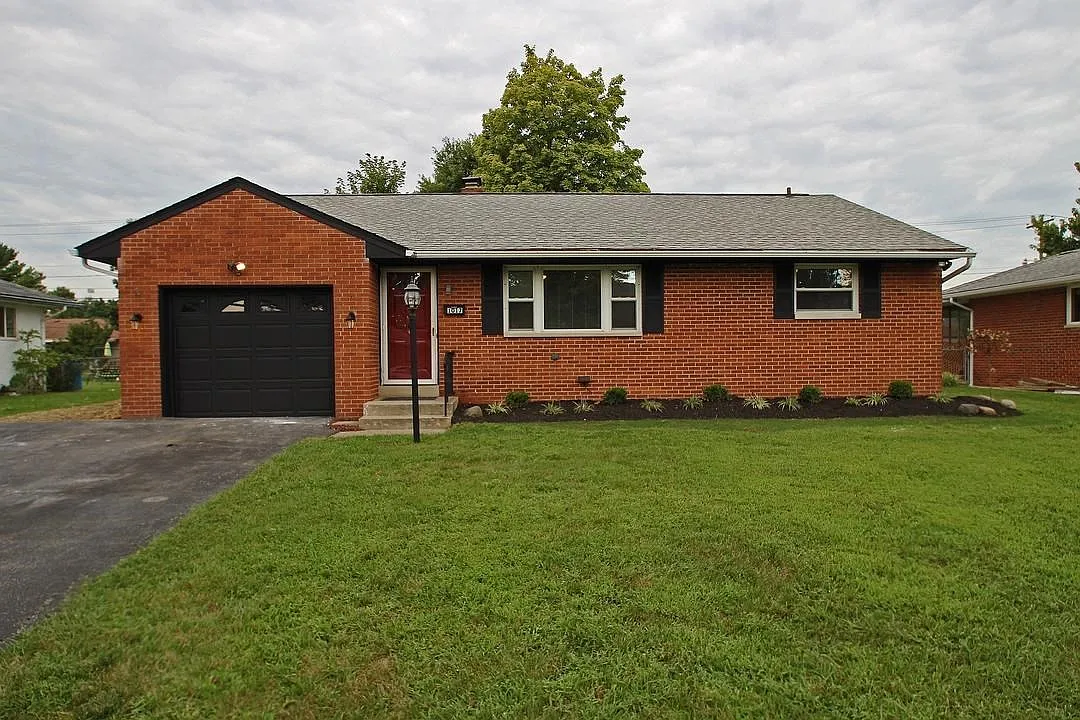 1017 Salisbury Rd photo 1