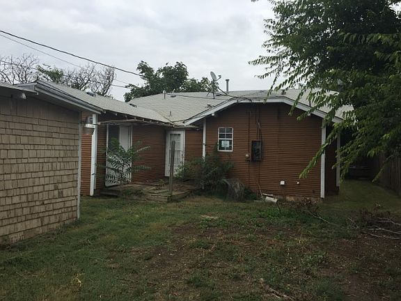 2nd image of 700 S Mississippi St