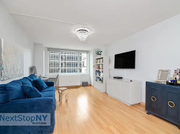 245 E 54th St APT 6G, New York, NY 10022