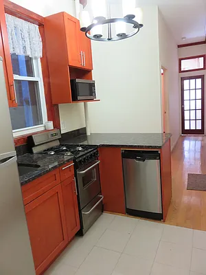 Rented by Majesty Management | media 8