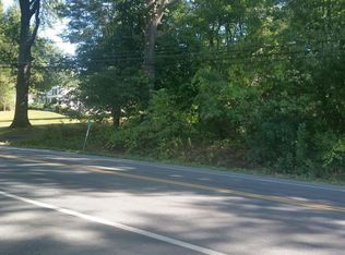 N Greenbush Rd, Rensselaer, NY 12144