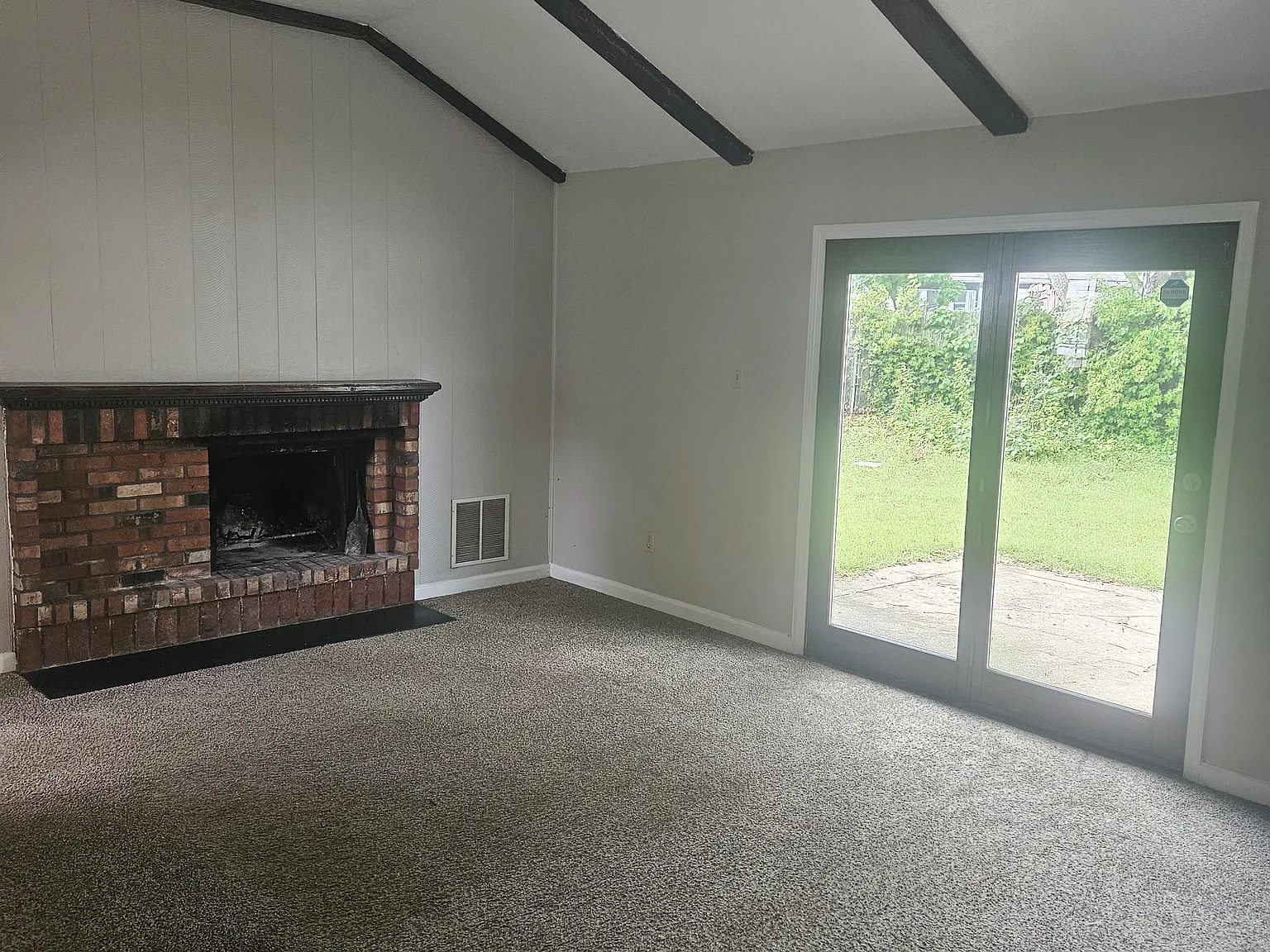 3 bed, 1600 sqft, $2,850 — Photo 2