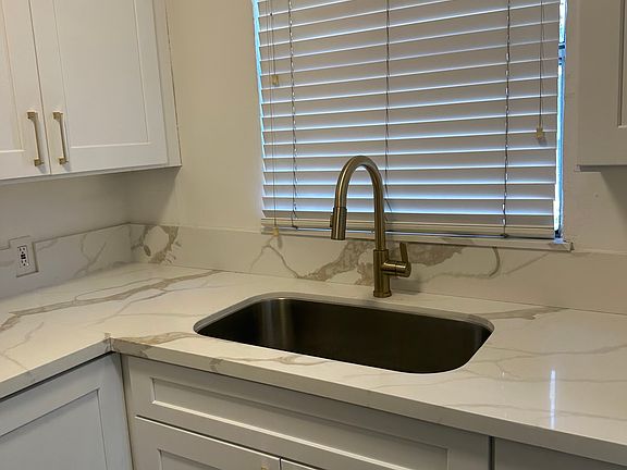 3rd image of 252 San Francisco Ave #256
